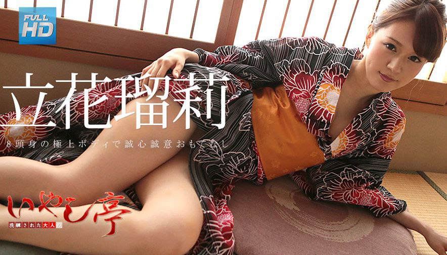 国产AV 寂寞嫂嫂勾引小叔子 下面给他吃